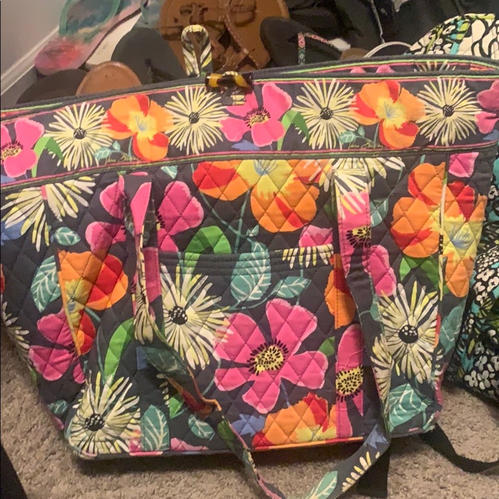 Perfect condition vera bradley tote bag